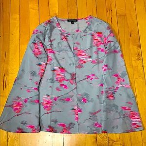 A banana republic blouse that has been worn once